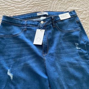 New with Tags - Encore skinny jeans